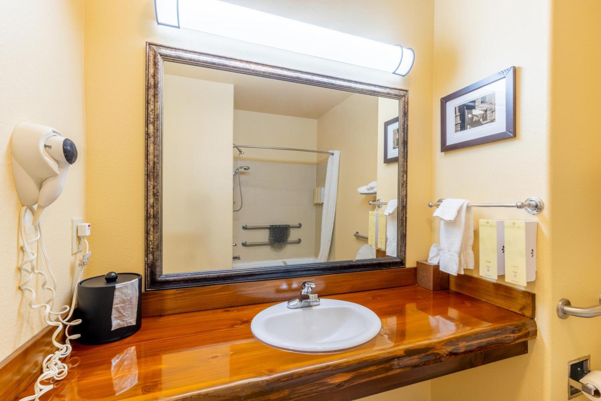 Hotel Texas Hallettsville Zewnętrze zdjęcie